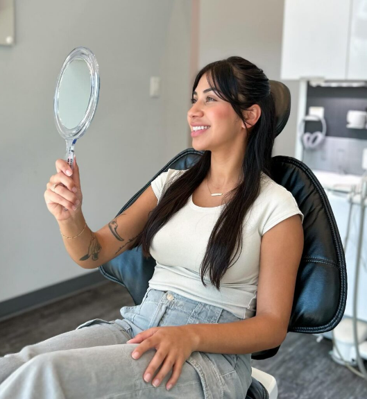 smiling woman with veneers